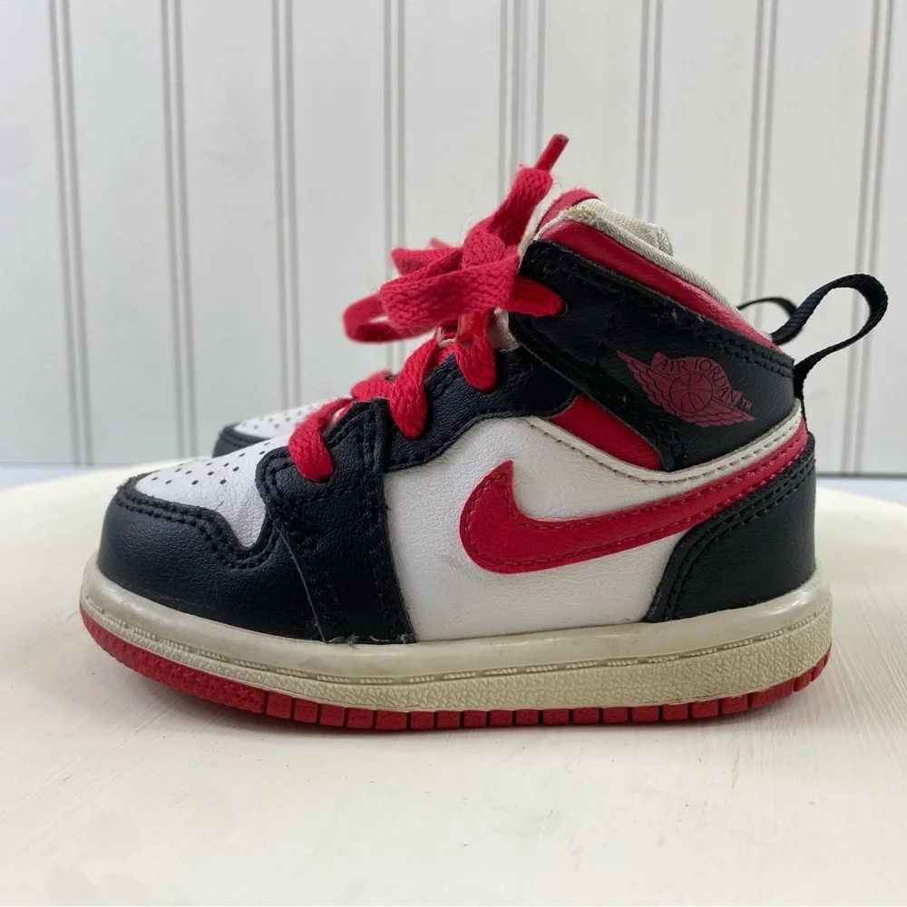 Nike Air Jordan Mid Very‎ Berry Black Red White Sz 5C Toddler KIDS